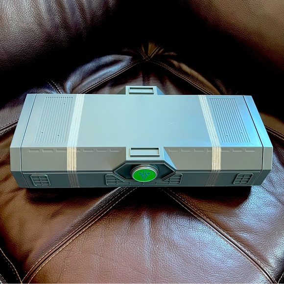 Star Wars Galaxy's Edge Ahsoka Tano Clone Wars Legacy Lightsabers and Blades Set - Picture 6 of 16